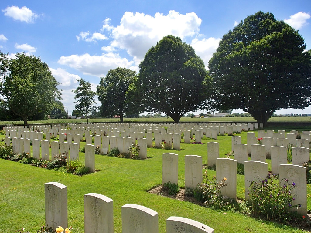  Vieille-Chapelle New Military Cemetery